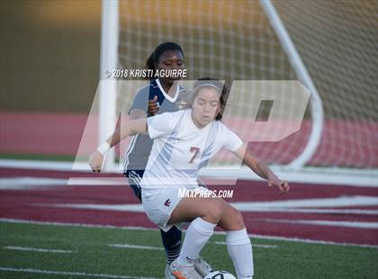 Thumbnail 3 in Mater Dei Catholic vs. Paloma Valley (CIF SoCal Regional D5 1st Round) photogallery.