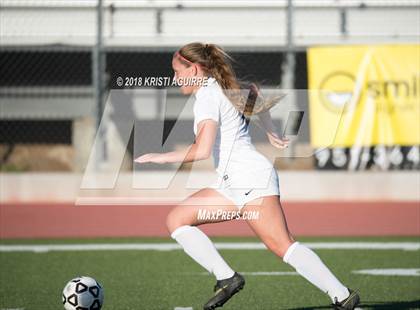 Thumbnail 3 in Mater Dei Catholic vs. Paloma Valley (CIF SoCal Regional D5 1st Round) photogallery.