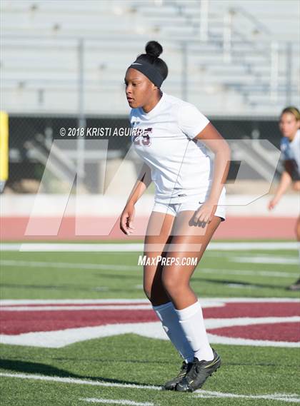 Thumbnail 1 in Mater Dei Catholic vs. Paloma Valley (CIF SoCal Regional D5 1st Round) photogallery.