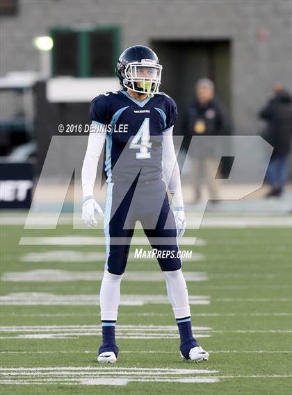 Thumbnail 3 in Valley Christian vs. Madison (CIF State Division 2–AA Final) photogallery.