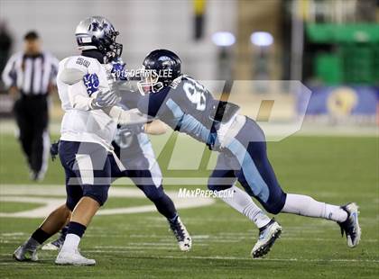 Thumbnail 3 in Valley Christian vs. Madison (CIF State Division 2–AA Final) photogallery.