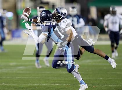 Thumbnail 3 in Valley Christian vs. Madison (CIF State Division 2–AA Final) photogallery.
