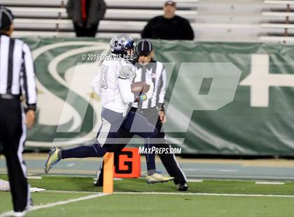 Thumbnail 3 in Valley Christian vs. Madison (CIF State Division 2–AA Final) photogallery.