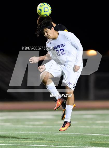 Thumbnail 2 in Le Grand vs. Cristo Rey (CIF SJS D7 Final) photogallery.