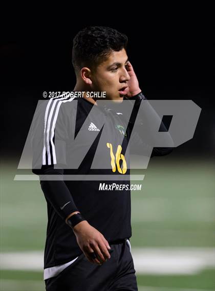 Thumbnail 2 in Le Grand vs. Cristo Rey (CIF SJS D7 Final) photogallery.