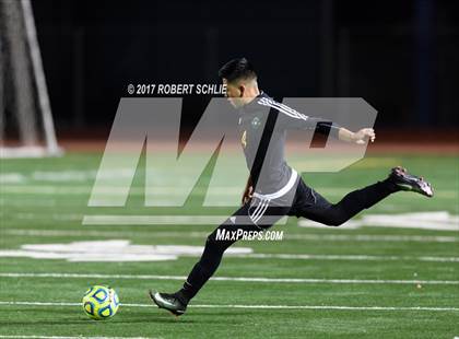 Thumbnail 3 in Le Grand vs. Cristo Rey (CIF SJS D7 Final) photogallery.