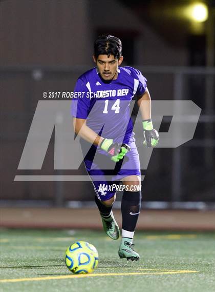 Thumbnail 3 in Le Grand vs. Cristo Rey (CIF SJS D7 Final) photogallery.