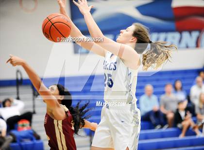Thumbnail 3 in Barbers Hill vs. Cypress Woods (McDonald's Texas Invitational) photogallery.
