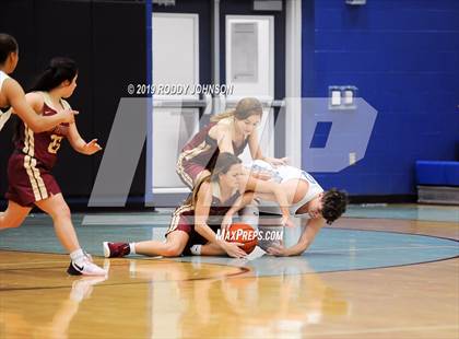 Thumbnail 1 in Barbers Hill vs. Cypress Woods (McDonald's Texas Invitational) photogallery.