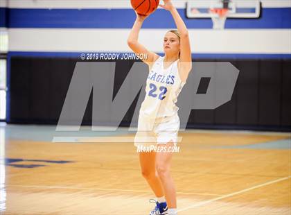 Thumbnail 1 in Barbers Hill vs. Cypress Woods (McDonald's Texas Invitational) photogallery.