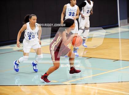 Thumbnail 3 in Barbers Hill vs. Cypress Woods (McDonald's Texas Invitational) photogallery.