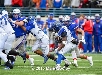 Thumbnail 3 in Westlake vs. North Mesquite (UIL 6A D1 Regional) photogallery.