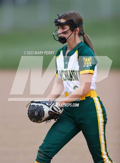 Thumbnail 1 in Blackhawk @ Ellwood City photogallery.