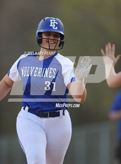Thumbnail 2 in Blackhawk @ Ellwood City photogallery.