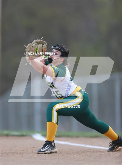 Thumbnail 3 in Blackhawk @ Ellwood City photogallery.