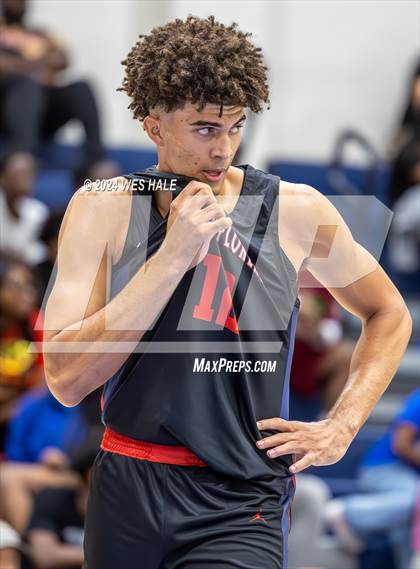 Thumbnail 3 in Moravian Prep vs. Columbus (Mid-South Basketball Classic) photogallery.