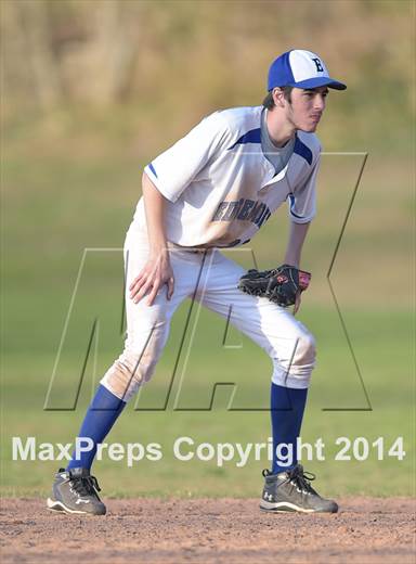 null - Photo 01