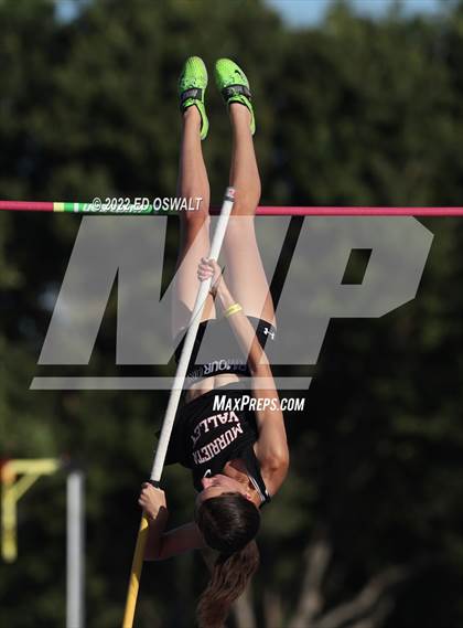 Thumbnail 3 in CIF State Track and Field Championship (Girls Pole Vault) photogallery.