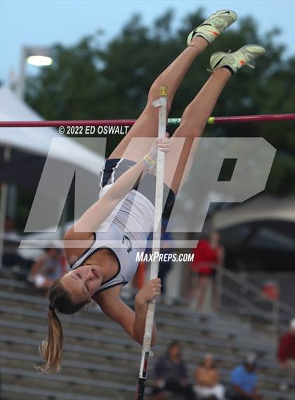 Thumbnail 2 in CIF State Track and Field Championship (Girls Pole Vault) photogallery.