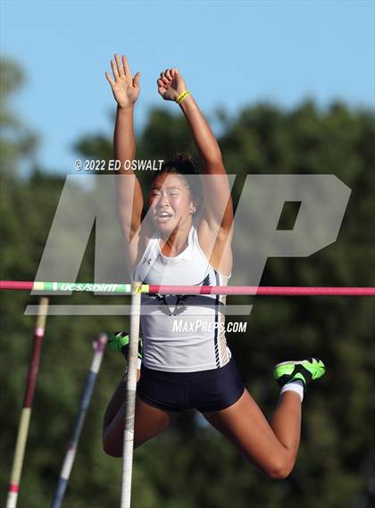 Thumbnail 2 in CIF State Track and Field Championship (Girls Pole Vault) photogallery.