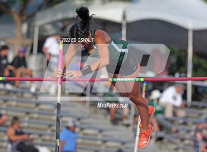 Thumbnail 2 in CIF State Track and Field Championship (Girls Pole Vault) photogallery.