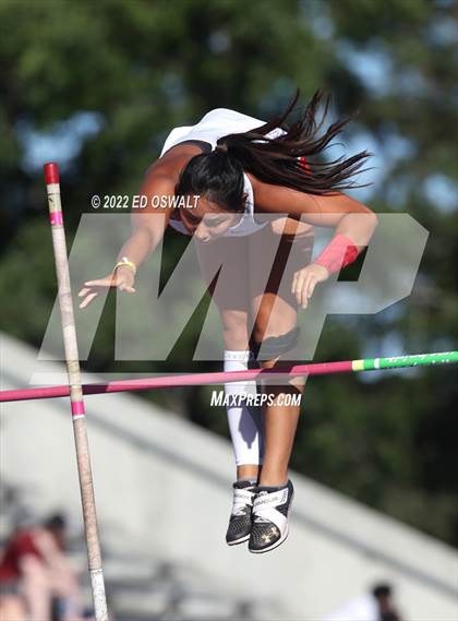 Thumbnail 2 in CIF State Track and Field Championship (Girls Pole Vault) photogallery.