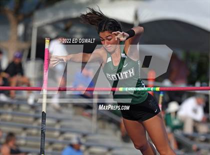 Thumbnail 3 in CIF State Track and Field Championship (Girls Pole Vault) photogallery.