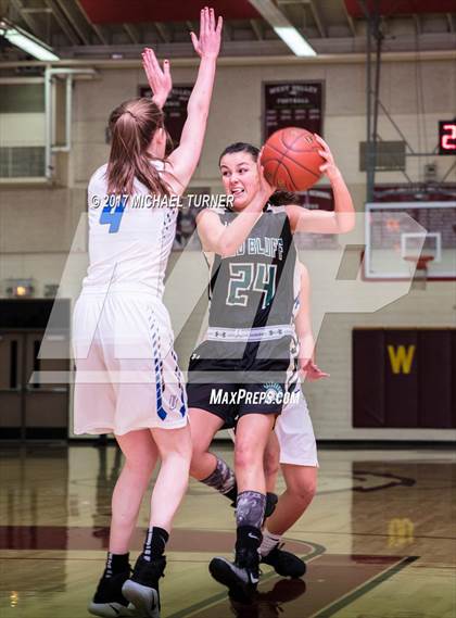 Thumbnail 2 in University Prep vs. Red Bluff photogallery.
