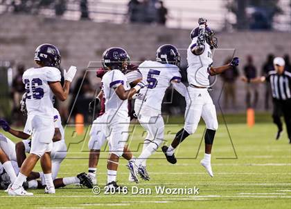 Thumbnail 3 in Everman @ Mansfield Timberview photogallery.