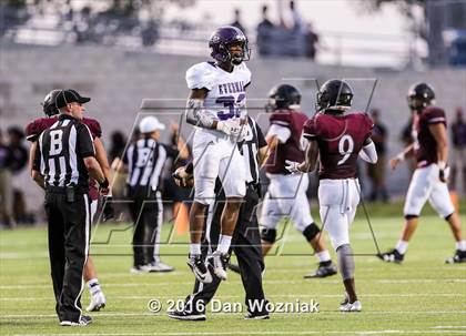 Thumbnail 1 in Everman @ Mansfield Timberview photogallery.