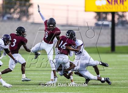 Thumbnail 1 in Everman @ Mansfield Timberview photogallery.
