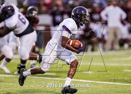 Thumbnail 1 in Everman @ Mansfield Timberview photogallery.