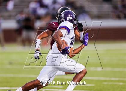 Thumbnail 2 in Everman @ Mansfield Timberview photogallery.