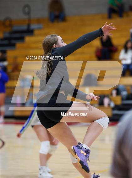 Thumbnail 2 in Doherty @ Regis Jesuit photogallery.