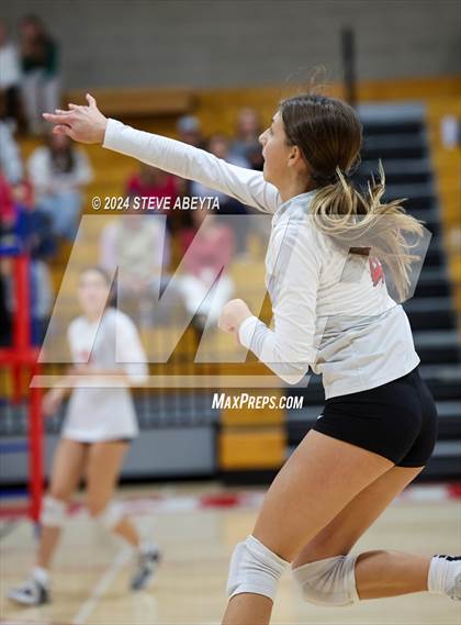 Thumbnail 1 in Doherty @ Regis Jesuit photogallery.