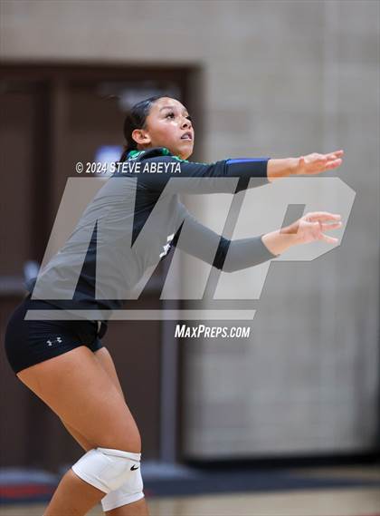 Thumbnail 3 in Doherty @ Regis Jesuit photogallery.