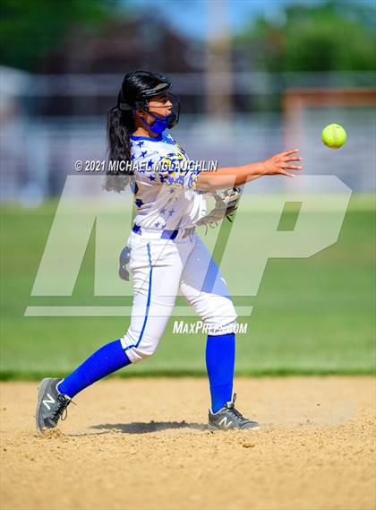 Thumbnail 1 in East Meadow @ Mepham photogallery.