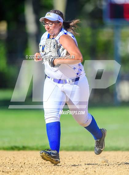 Thumbnail 1 in East Meadow @ Mepham photogallery.