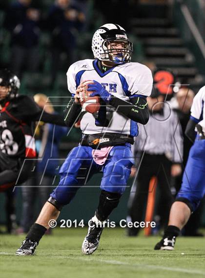 Thumbnail 2 in Haverling vs. Le Roy (Section 5 Class C Final) photogallery.