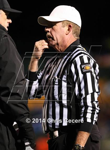 Thumbnail 2 in Haverling vs. Le Roy (Section 5 Class C Final) photogallery.
