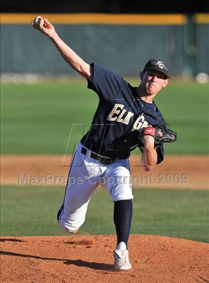 Thumbnail 2 in Elk Grove vs. Bingham (Lions Tournament) photogallery.