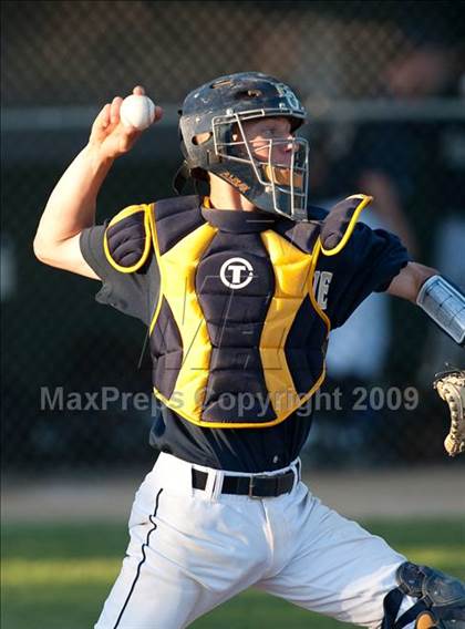 Thumbnail 2 in Elk Grove vs. Bingham (Lions Tournament) photogallery.