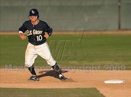 Thumbnail 3 in Elk Grove vs. Bingham (Lions Tournament) photogallery.