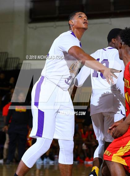Thumbnail 2 in Lynwood vs. Dominguez photogallery.