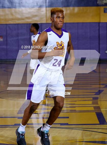 Thumbnail 3 in Lynwood vs. Dominguez photogallery.
