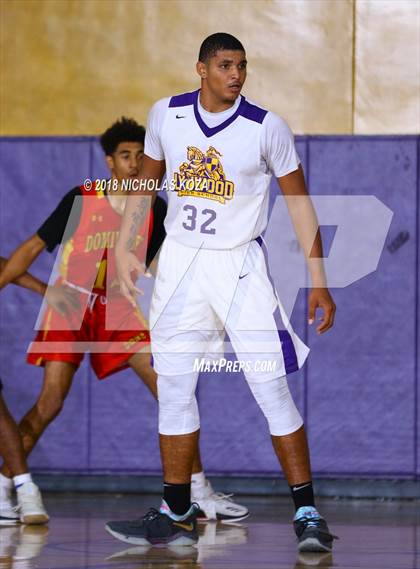 Thumbnail 2 in Lynwood vs. Dominguez photogallery.