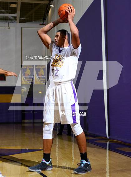 Thumbnail 2 in Lynwood vs. Dominguez photogallery.