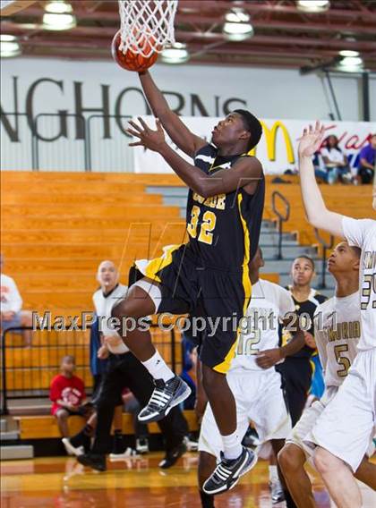 Thumbnail 3 in Pasadena Memorial vs Conroe (McDonald's Texas Invitational) photogallery.