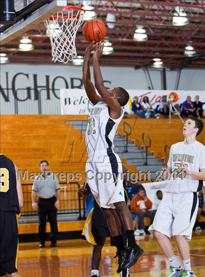 Thumbnail 3 in Pasadena Memorial vs Conroe (McDonald's Texas Invitational) photogallery.