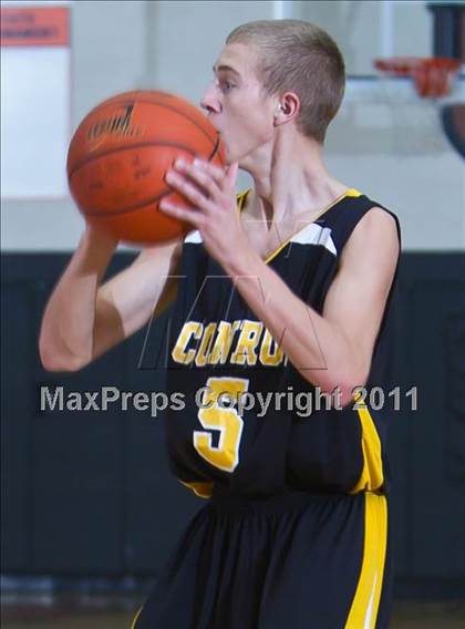 Thumbnail 1 in Pasadena Memorial vs Conroe (McDonald's Texas Invitational) photogallery.